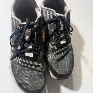 On Running Men's Black and Gray Athletic Running Shoes